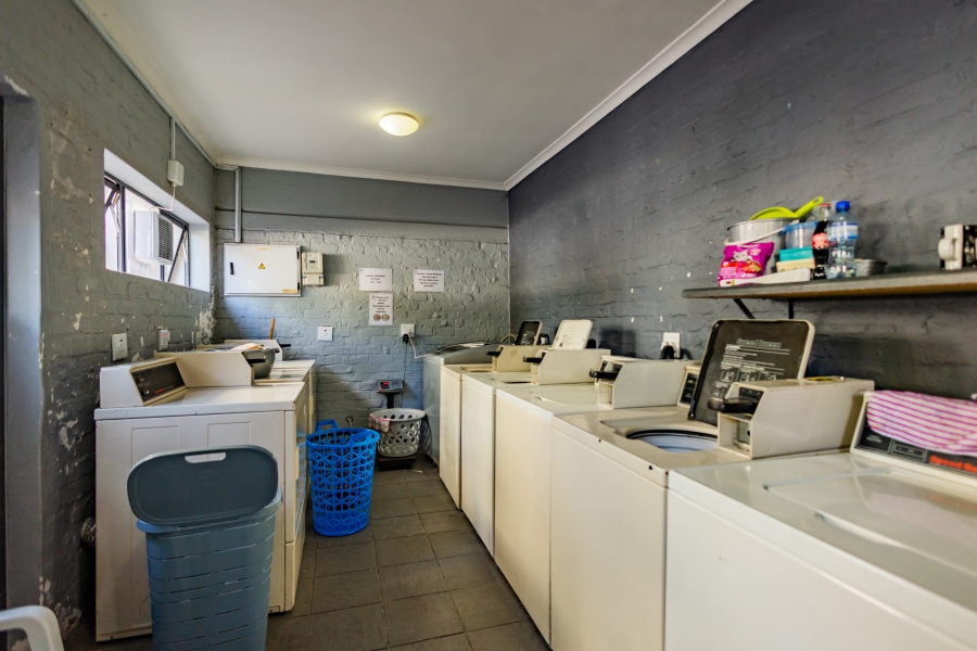 2 Bedroom Property for Sale in Brooklyn Western Cape